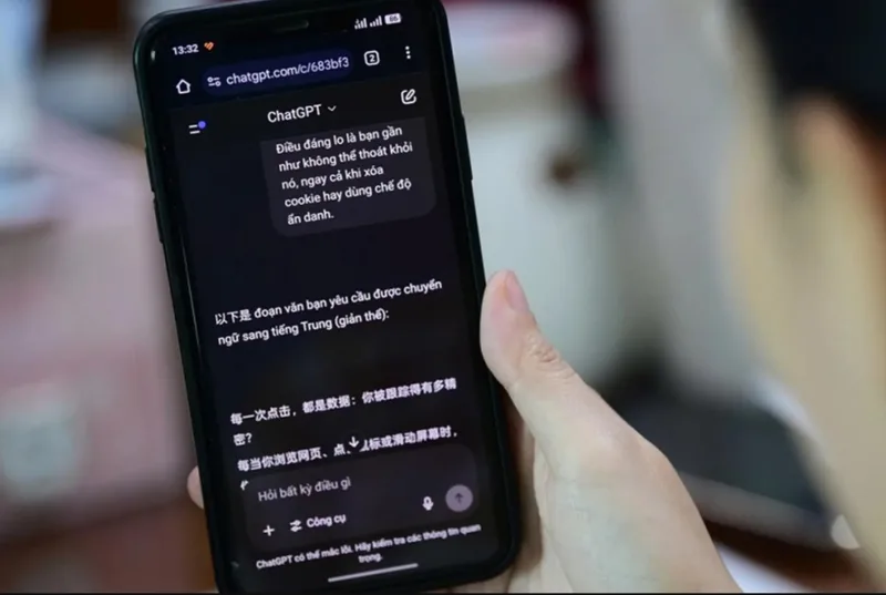 ChatGPT có thể dịch, giải thích và điều chỉnh văn phong theo yêu cầu của người dùng.